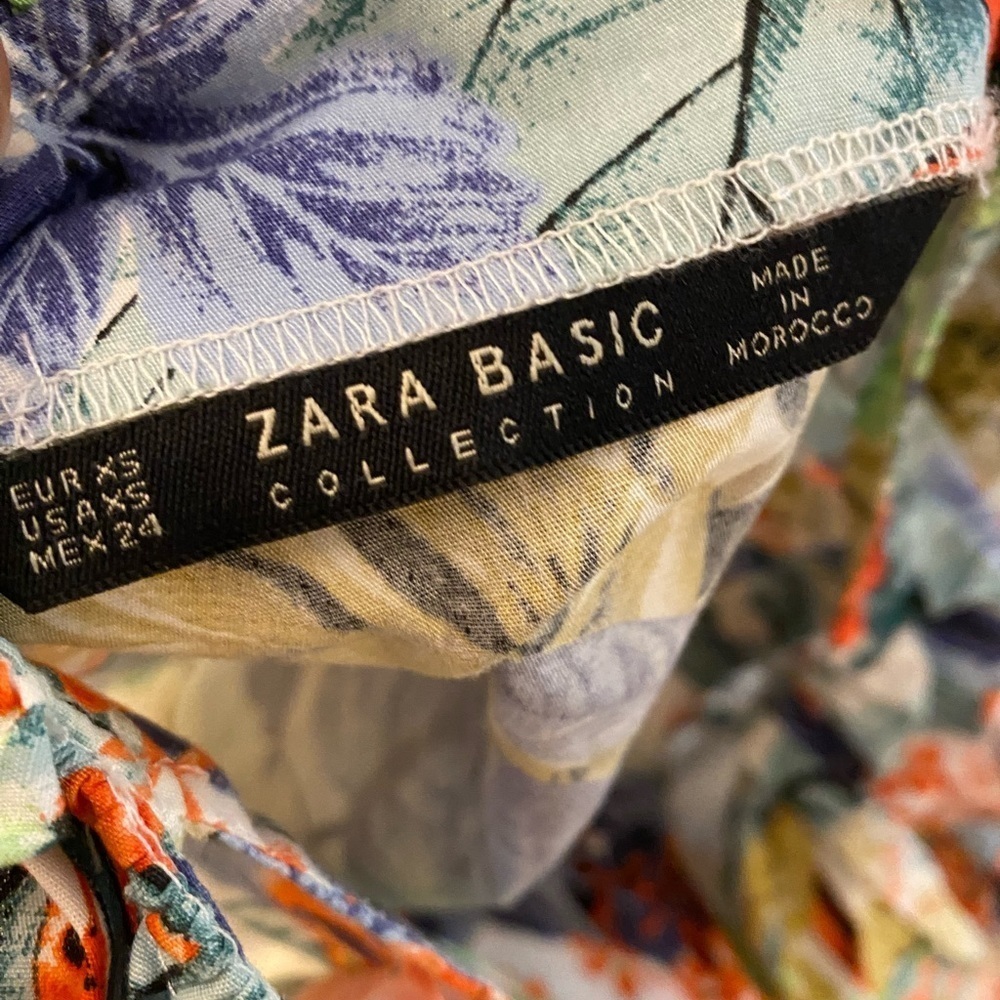 Zara Ruffled Floral Top (P) - Picture 4 of 6